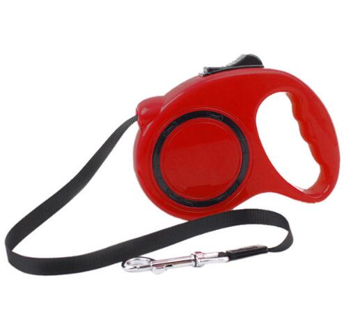 Retractable Dog Leash with Locking System – Strong & Tangle-Free